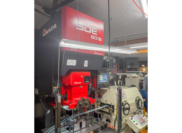 サーボプレス AMADA SDE8018